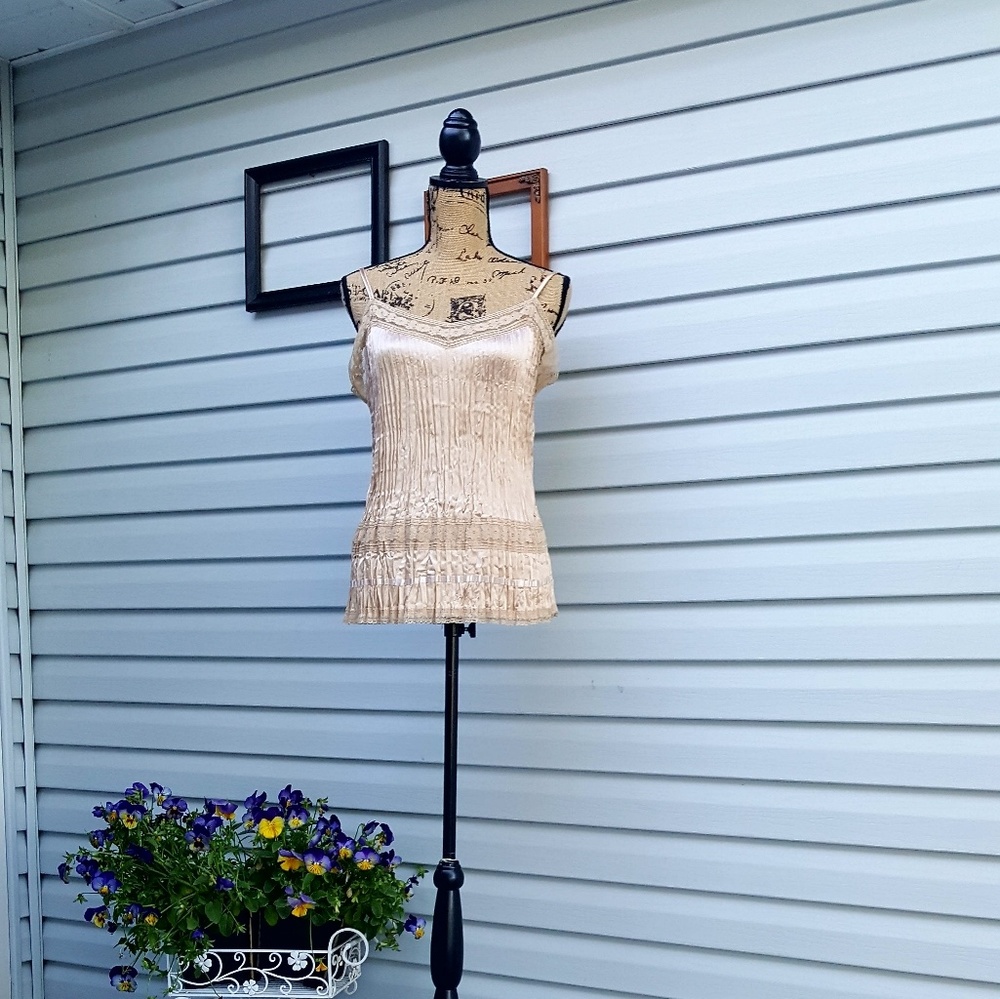 Golden Crinkle Pleated Tank Top with Lace Trim