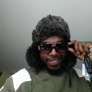 Meet your Posher, Gregory