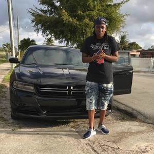 Meet your Posher, Bee