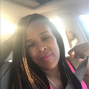 Meet your Posher, Candice