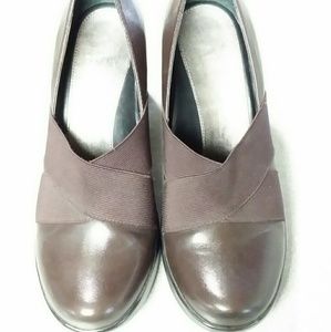 Dansko excellent condition elastic detailing