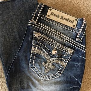 Women's Rock Revival easy straight jeans