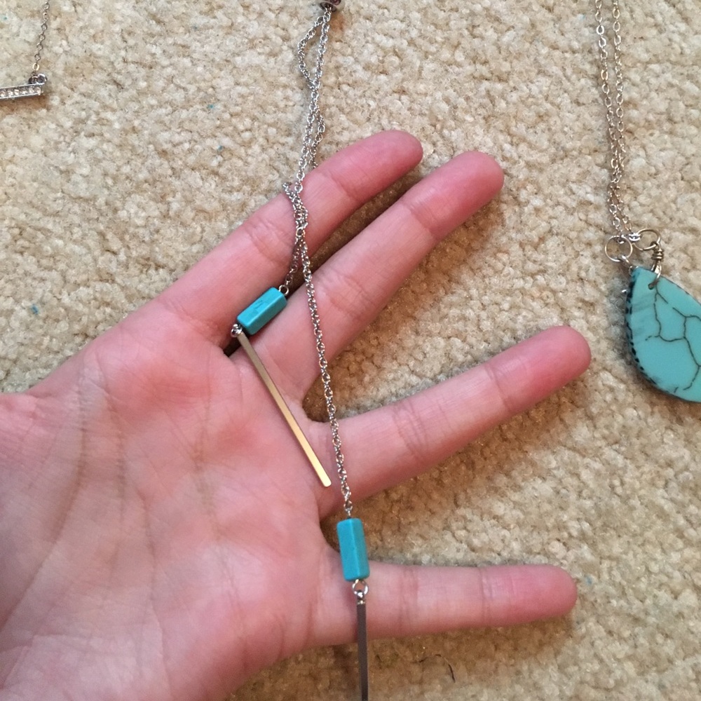 Necklace bundle - Picture 3 of 5