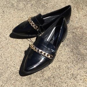 Shiny Pointed Toe Loafers