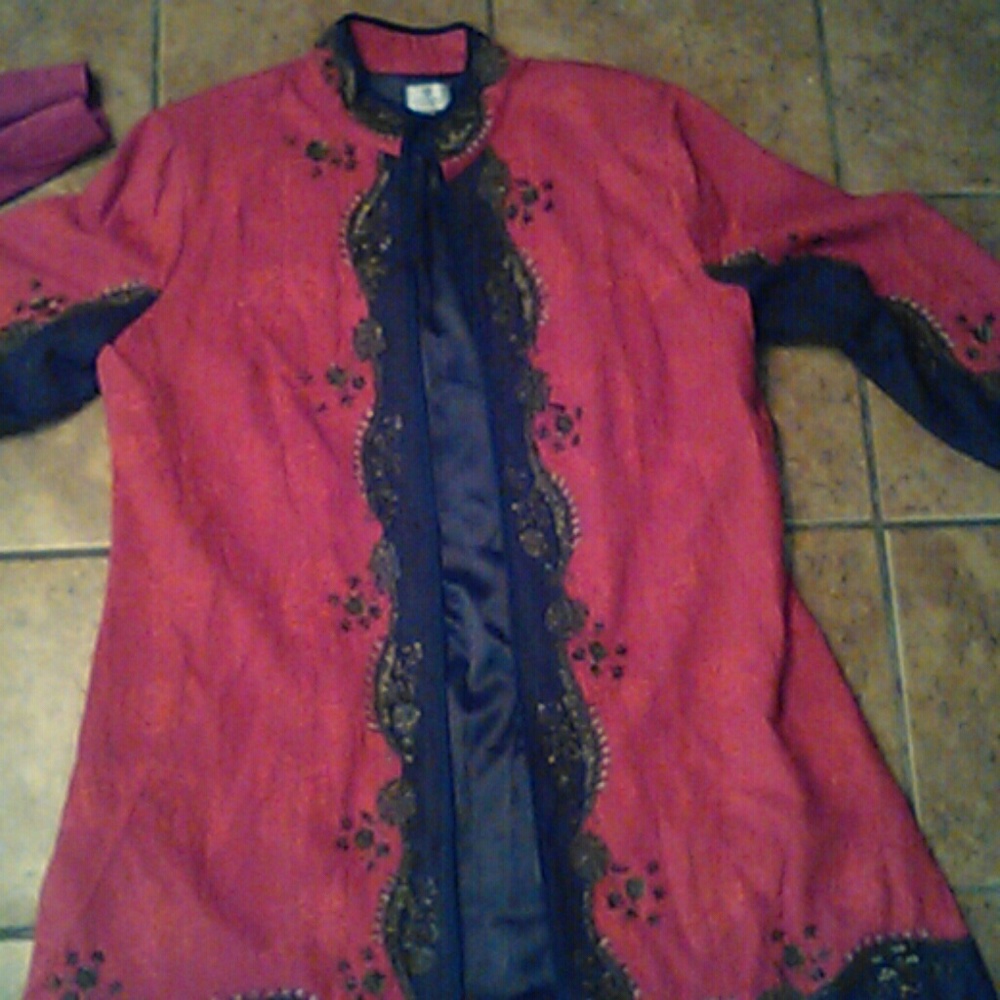 Red/brown jacket