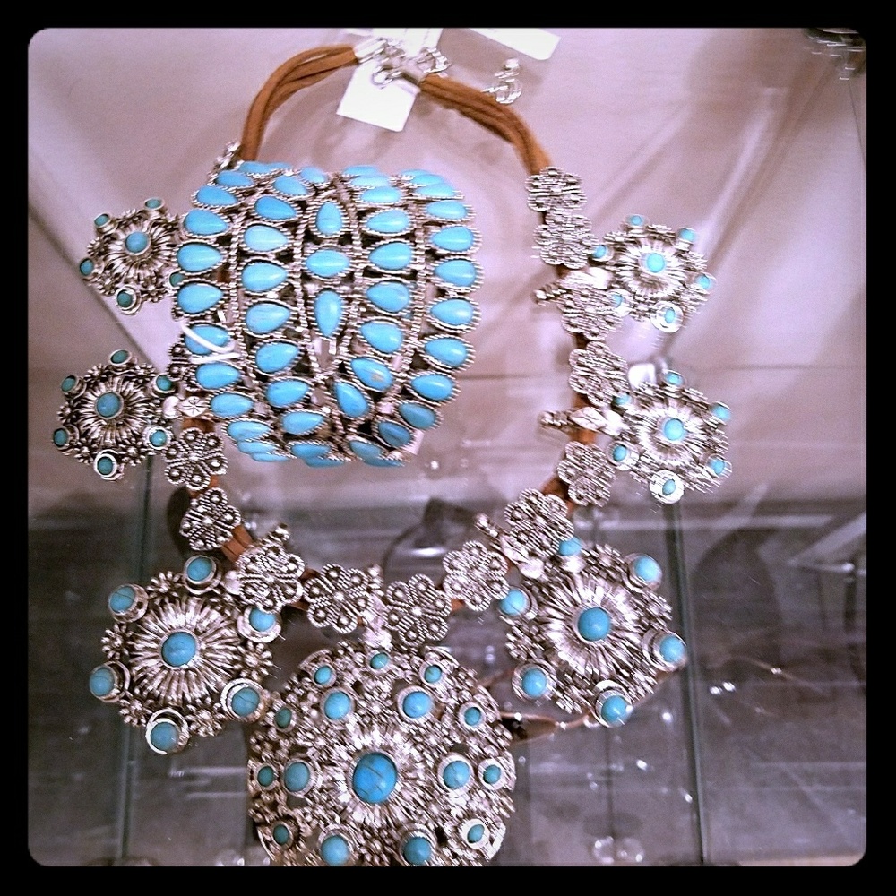 Turquoise Necklace & Bracelet Set ( 2 Pieces)
