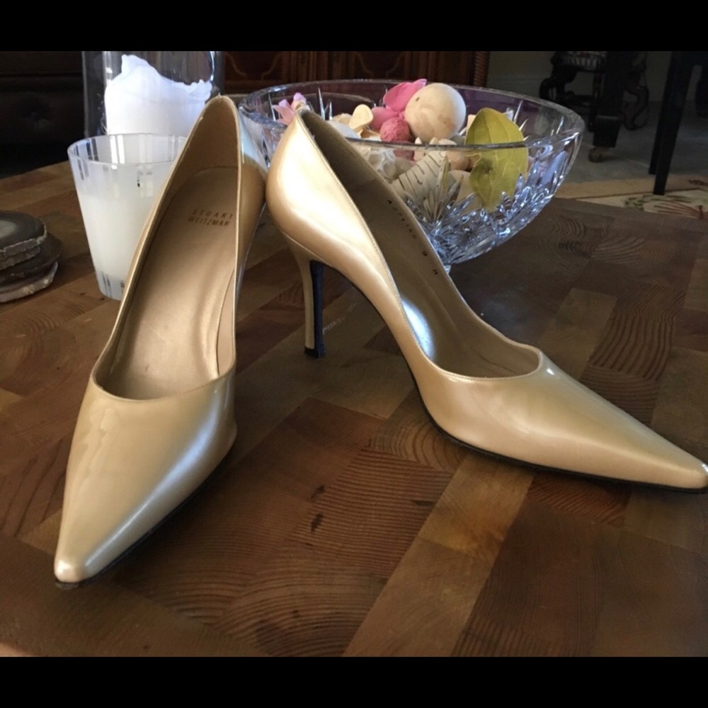 Stuart Weitzman Gold Pearl Heels Size 9