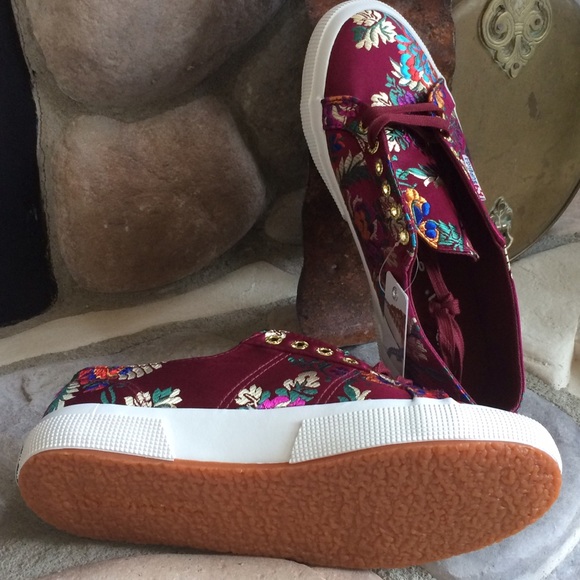 🍃💕NIB Superga Festival Satin Embroidered Sneaker - Picture 7 of 8