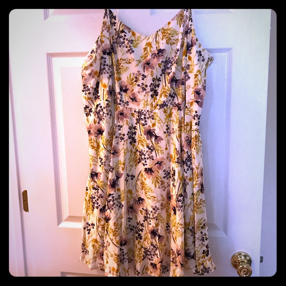 Old Navy Floral Waisted Swing Dress - XXL