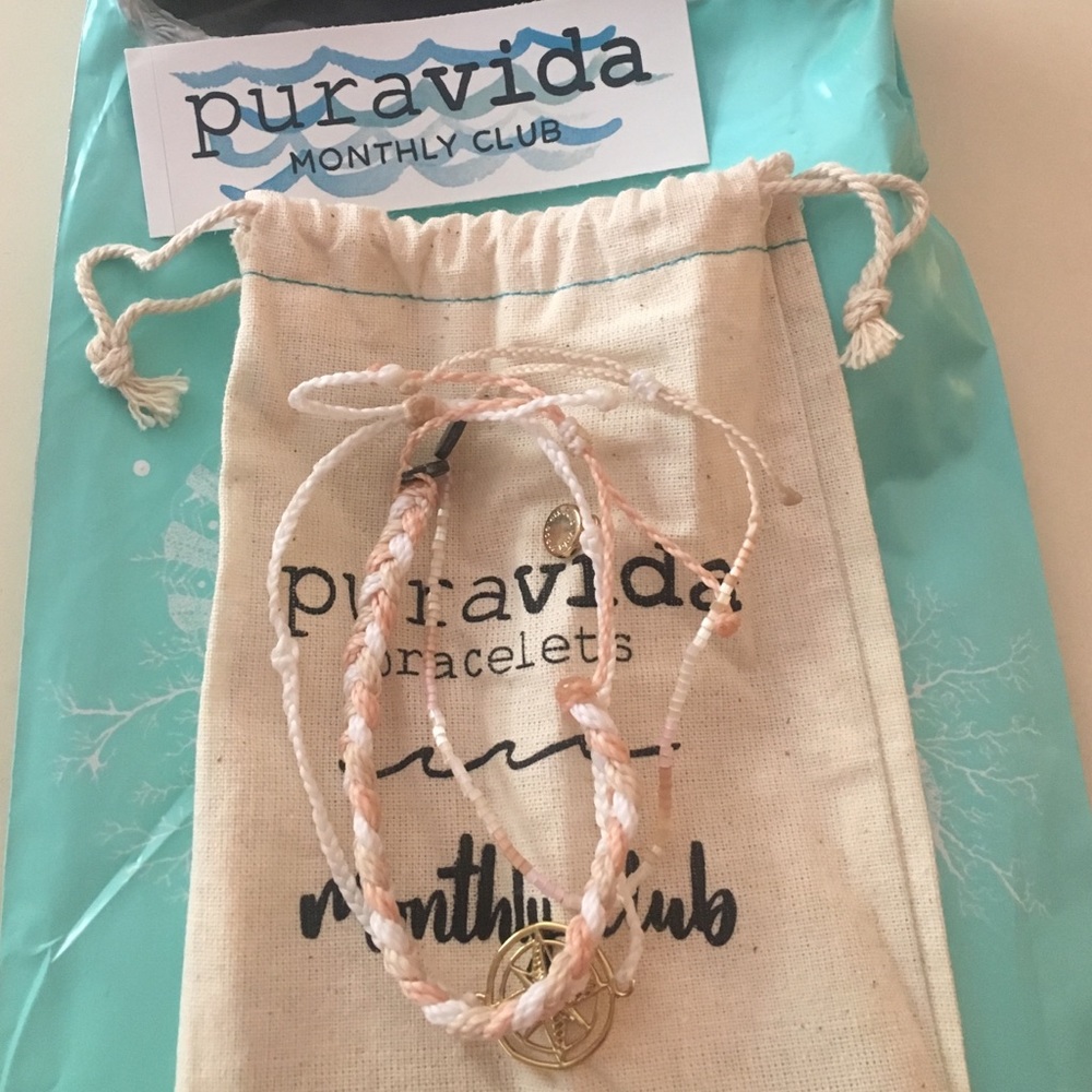 pura vida bracelets :)