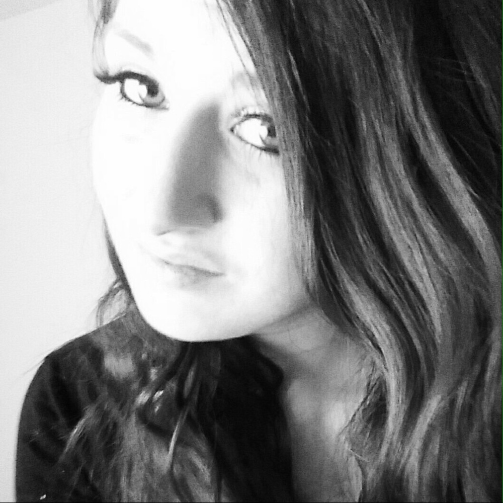 Meet your Posher, Liz