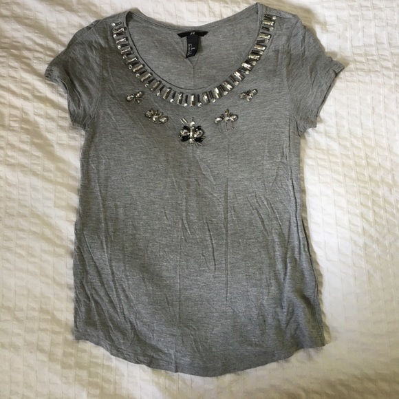 H&M gray embellished tshirt - Picture 2 of 3