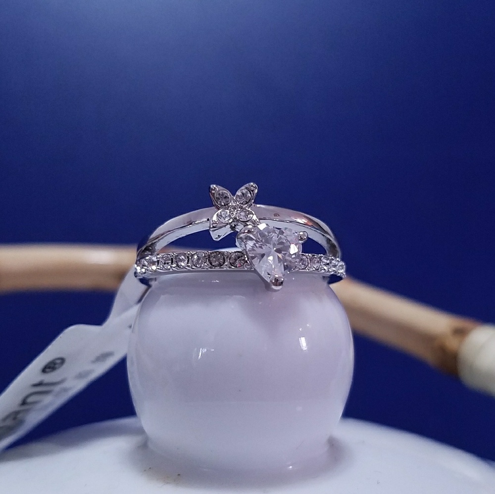 Silver Plated Heart clover Crystal ring