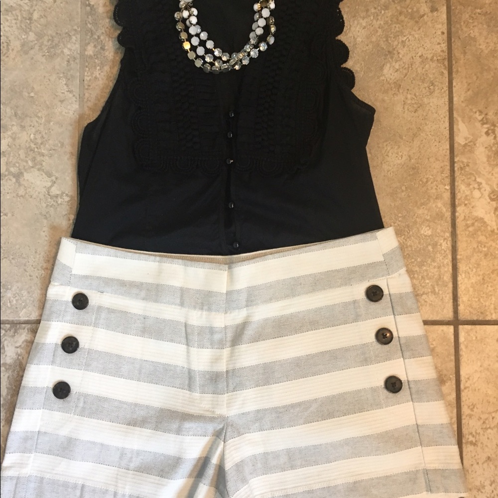 LOFT size 4 shorts