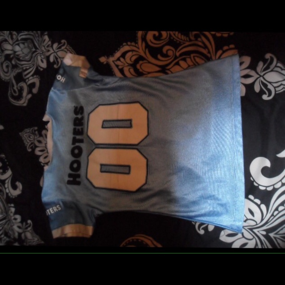 Hooters Jersey