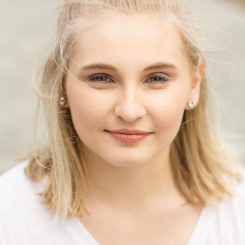 Meet your Posher, Jessica