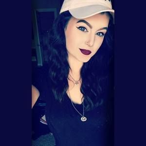 Meet your Posher, Alison