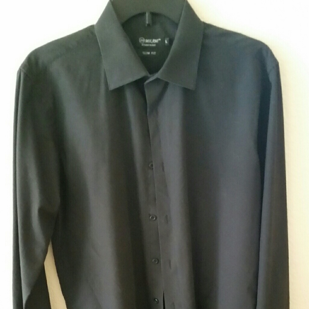 MILANI Men's black dress shirt/slim fit, worn once
