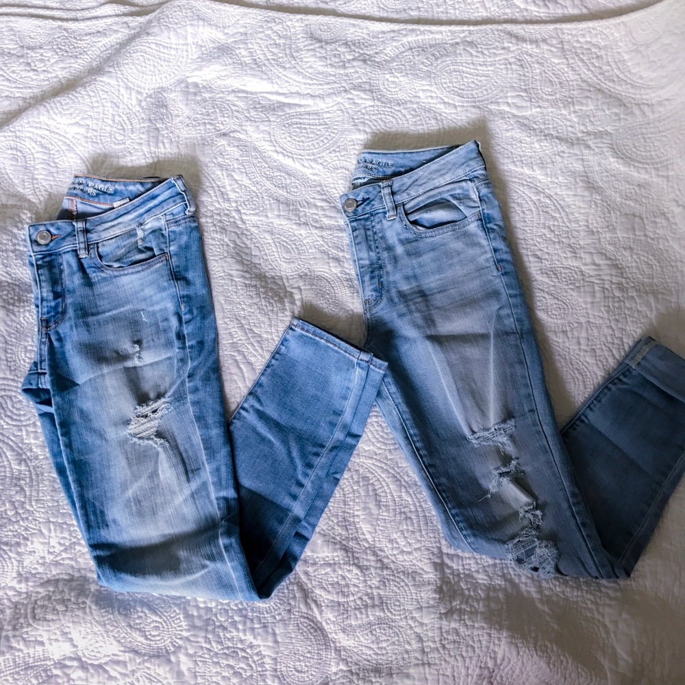 🔴SOLD🔴American Eagle distressed denim
