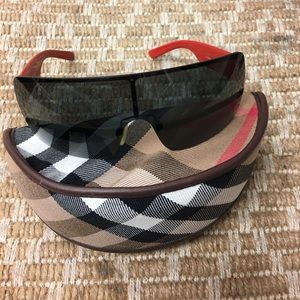 BURBERRY SUNGLASSES