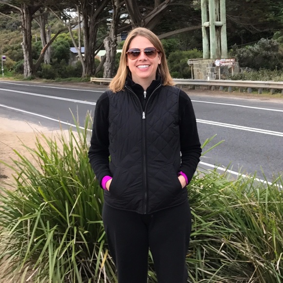 Meet your Posher, Janelle - Picture 3 of 4