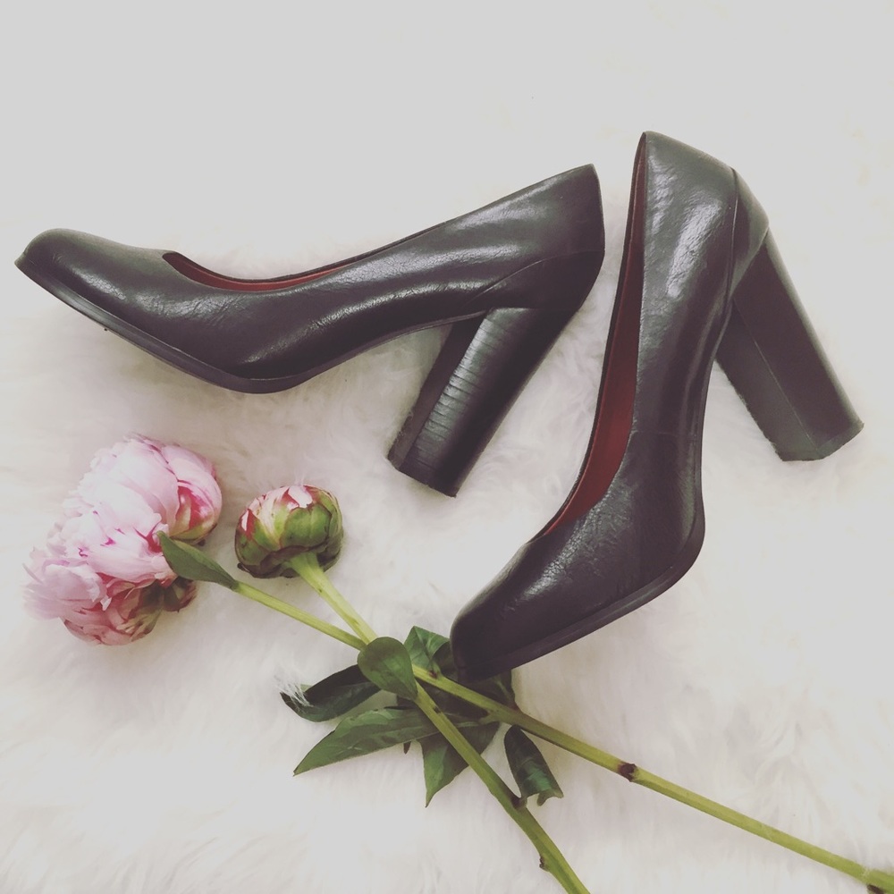 Luxury Rebel Varda Pump, 38 EU / 8 B(M) US