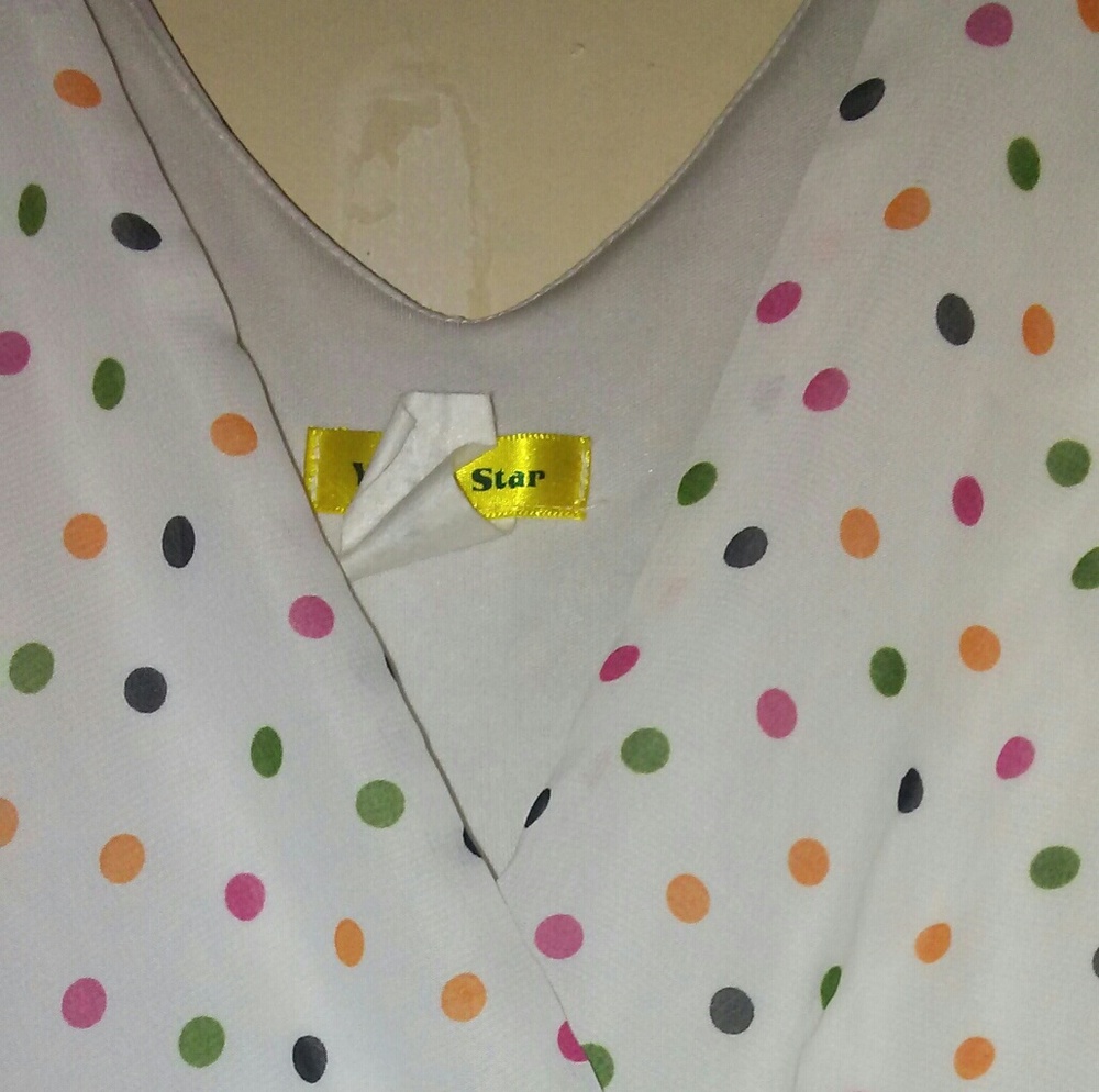 Belted dress with cap sleeps and cross cross front