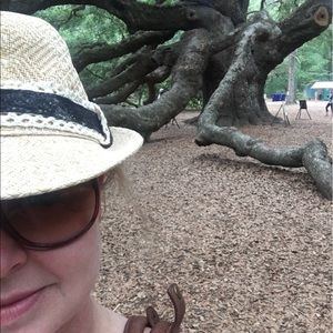 Meet your Posher, Jeni