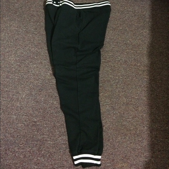 Joggers - Picture 2 of 2
