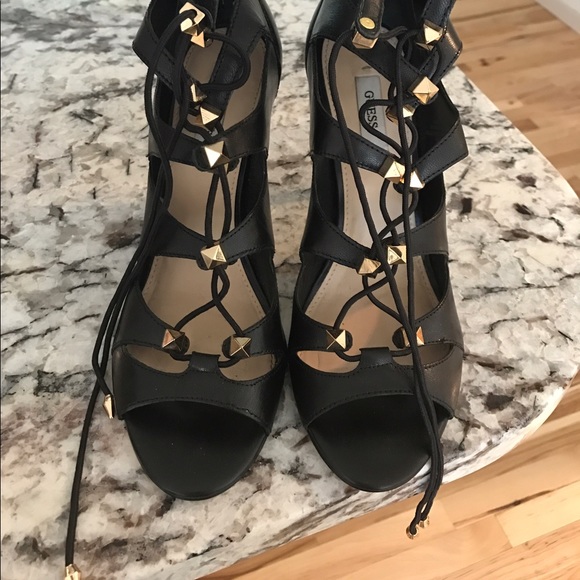 guess gladiator heels - Picture 5 of 5