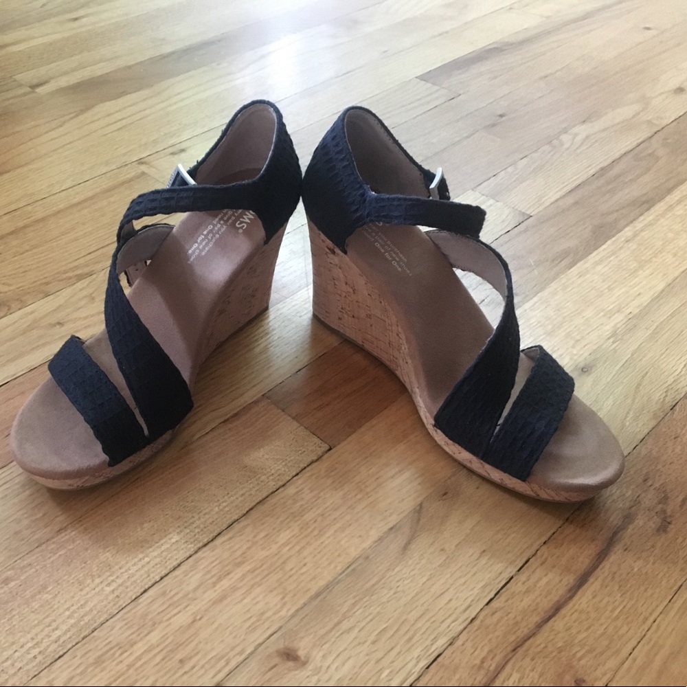 Toms Clarrisa wedge sandal