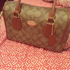 Coach cross over body purse