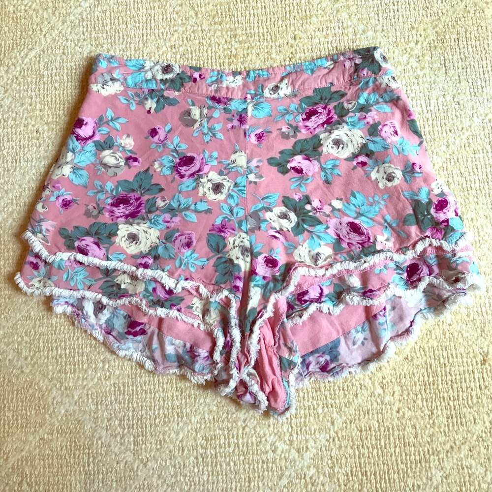 Floral flowy shorts