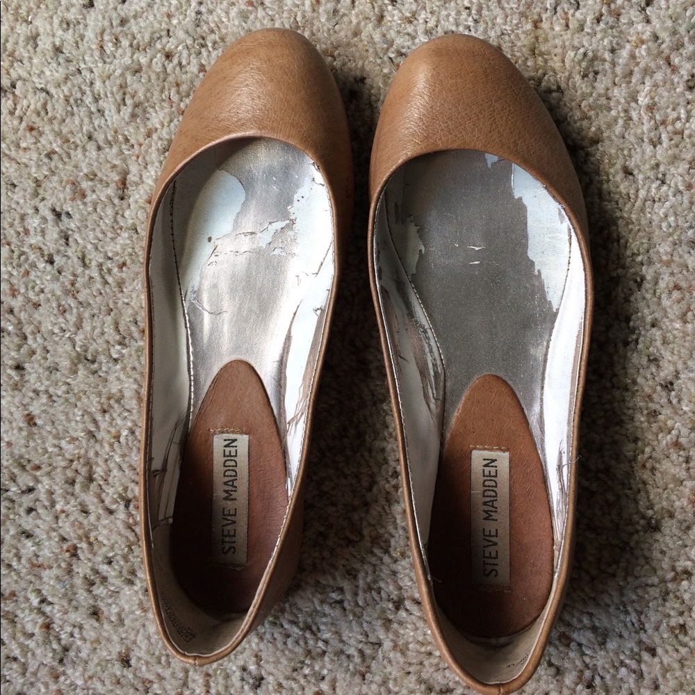 Steve Madden Beige Leather Flats