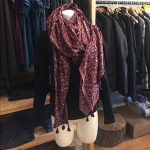 Lululemon Wrap Scarf, Like New