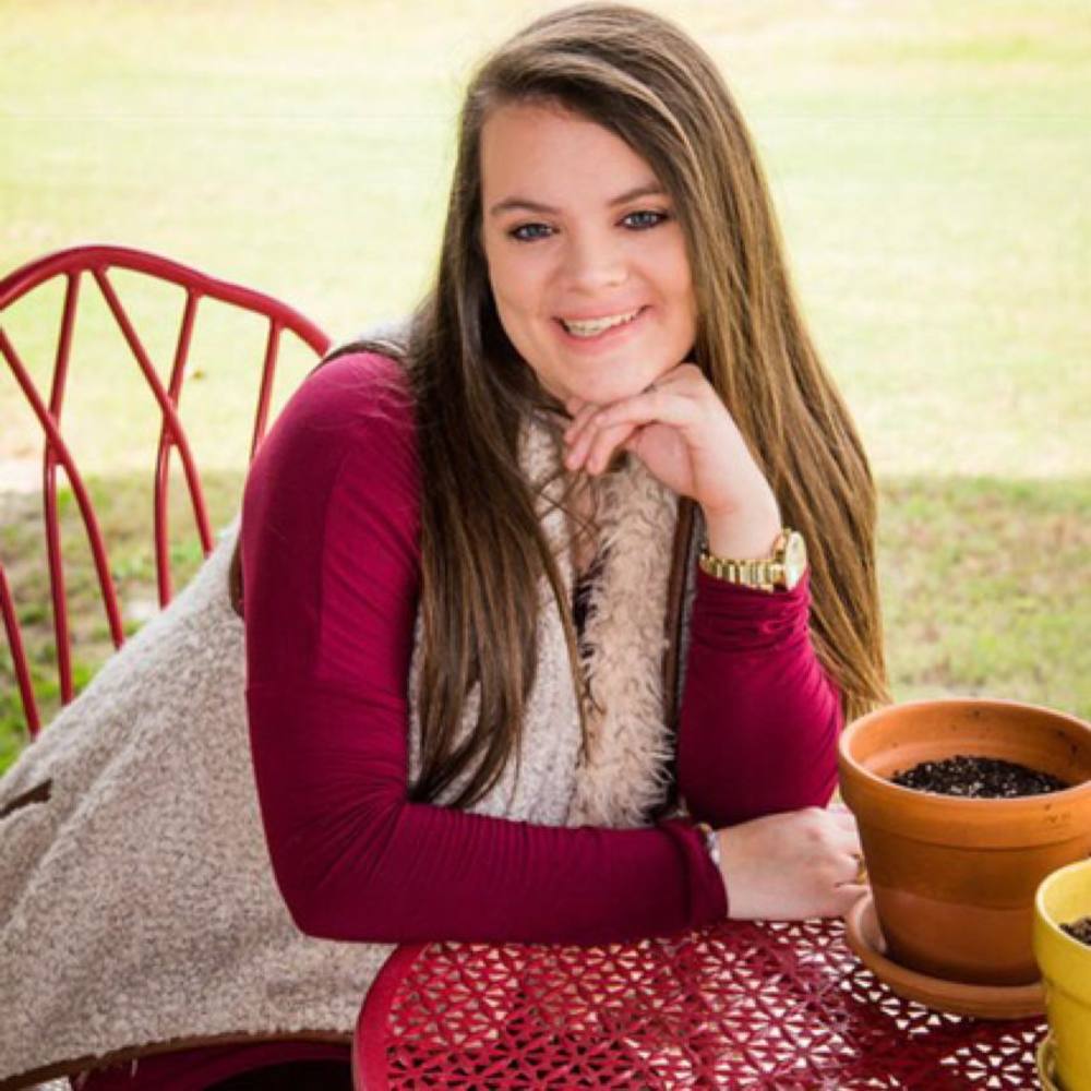 Meet your Posher, Claire