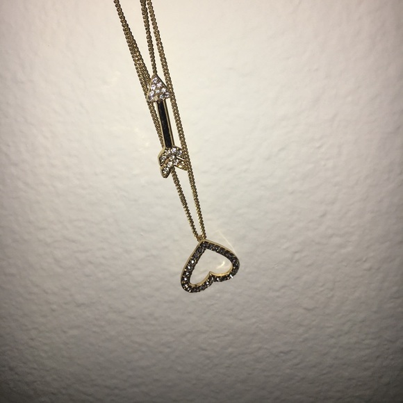 charming charlie's brand new necklace - Picture 2 of 4