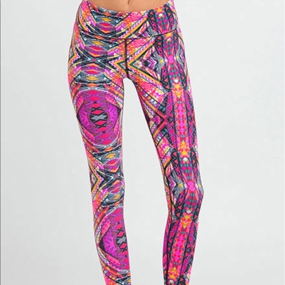 Lorna Jane Pants - NEW Lorna Jane Leggings size Small