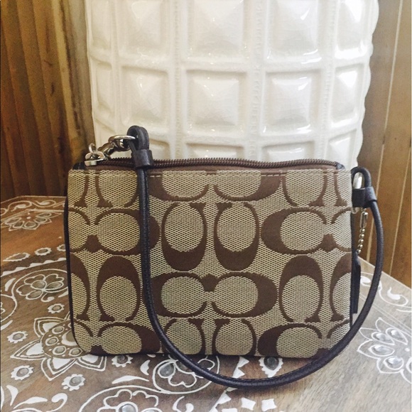 Coach Wristlet - Picture 3 of 5