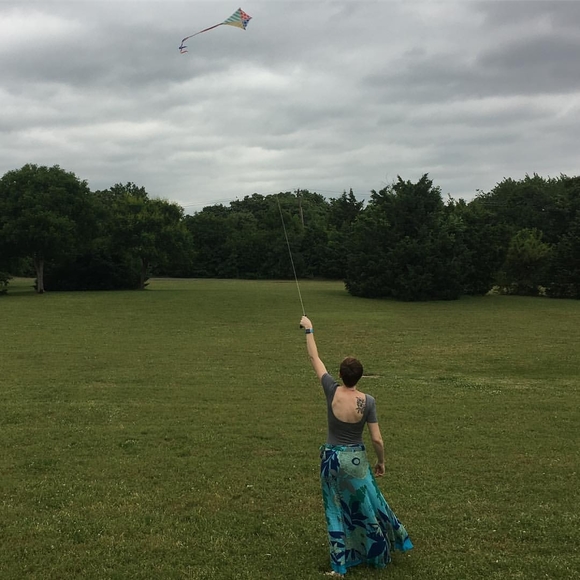 Meet your Posher, Jessica - Picture 1 of 1