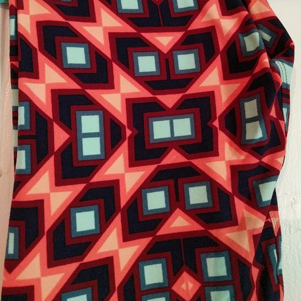New LuLaRoe geometric OS leggings