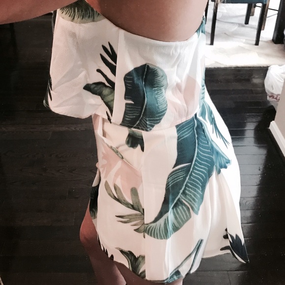 FINAL SALE! Lahaina Tropical Strapless Romper - Picture 6 of 7