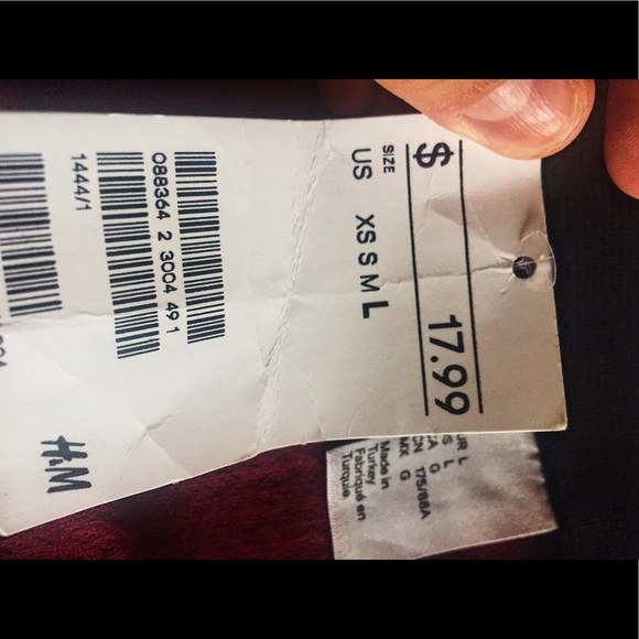 H&M brand new maroon textured skirt - Picture 3 of 4