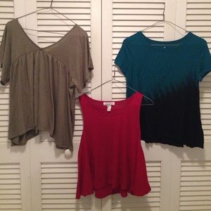 ✔️Price drop. Bundle of 3 swing tops