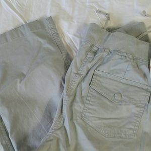 NWTJones New York Cargo pants with Elastic waist.