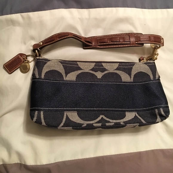 Coach purse - Picture 3 of 3