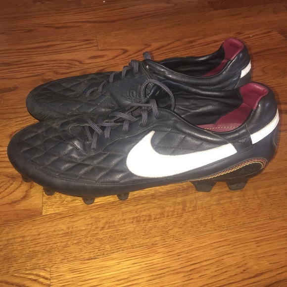 ronaldinho 10 nike shoes