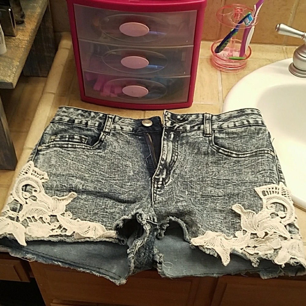 High-rise shorts