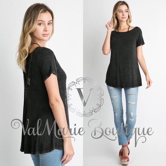 📍CLEARANCE 📍Distressed "Wear" tshirt with lace - Picture 3 of 3