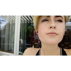 Meet your Posher, Michaela